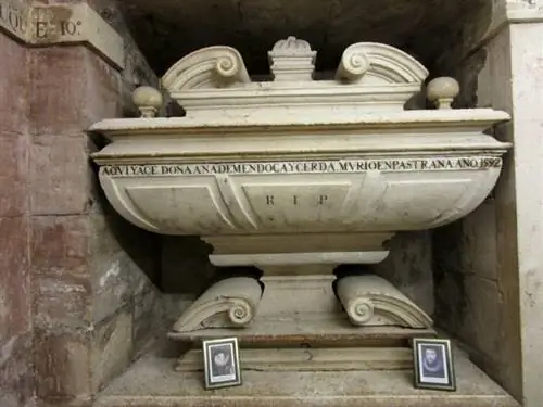 Эболи Пастрана