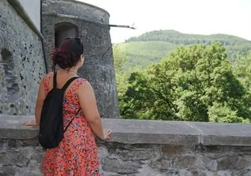 fd848165c3aa75c75b167c3247c753db.0