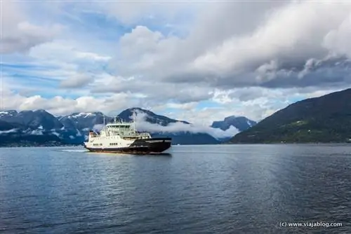 Паром в норвежских фьордах