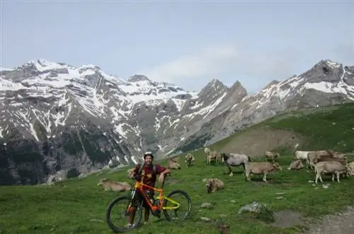 Велосипедный туризм, природа и средневековые города в нулевой зоне Собрарбе
