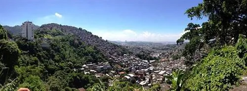 Одна из фавел Рио-де-Жанейро.