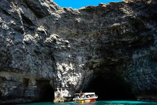 Пещеры Скалы Комино Мальта