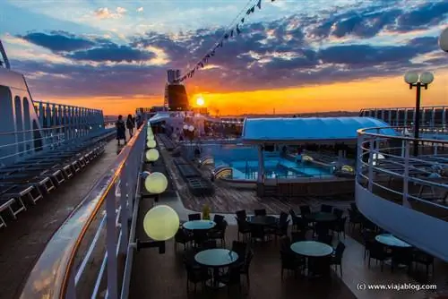 Восход солнца на борту круиза по Карибскому морю на MSC Opera