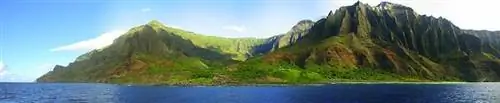 Кауи, Гавайи (Фото CC: Помните https://commons.wikimedia.org/wiki/File:Real_Kaui_Panorama1) Кауи, Гавайи (Фото CC: Помните https://commons.wikimedia.org/wiki/File:Real_Kaui_Panorama1)