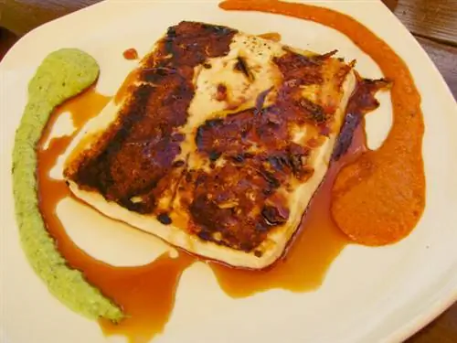 Жареный сыр с пальмовым медом и моджо