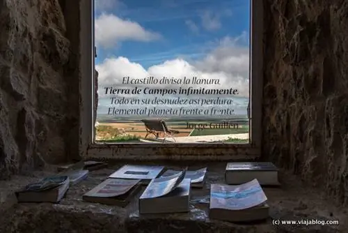 Уголок буккроссинга Мигеля Делибеса Центр e-Lea Уруэнья Вальядолид