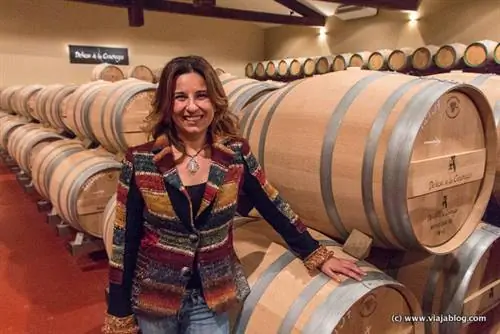 Винодел Белен Санс Деэса де лос Канонигос Винодельня Пескера Дуэро Вальядолид