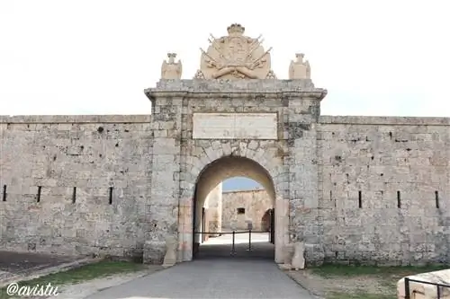 Как посетить крепость Изабеллы II или Ла Мола на Менорке