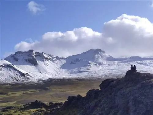 посетить кратер Саксхолл в Исландии