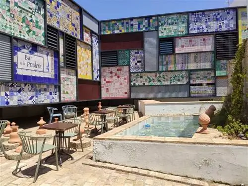 где переночевать в районе Триана