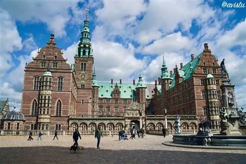 Замок Фредериксборг в Дании