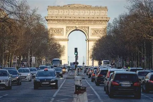 Как добраться из аэропорта Париж Бове в Париж