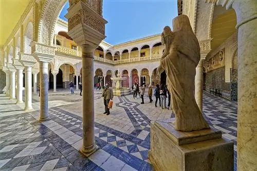 Внутренний дворик Дома Пилата