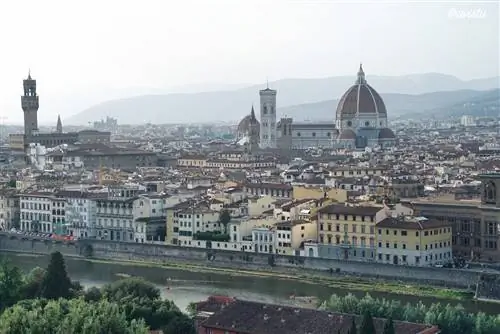 Палаццо делла Синьория, река Арно и Флорентийский собор