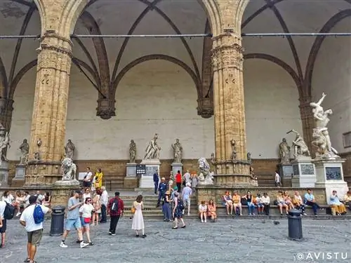 Лоджия Ланци во Флоренции