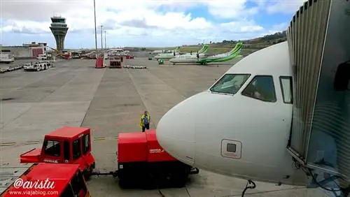 Самолеты в аэропорту Тенерифе Северный