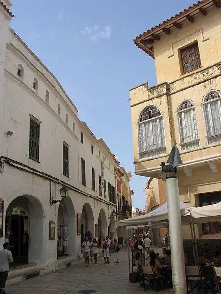 Улица Сес Вольтес, Сьюдадела, Менорка