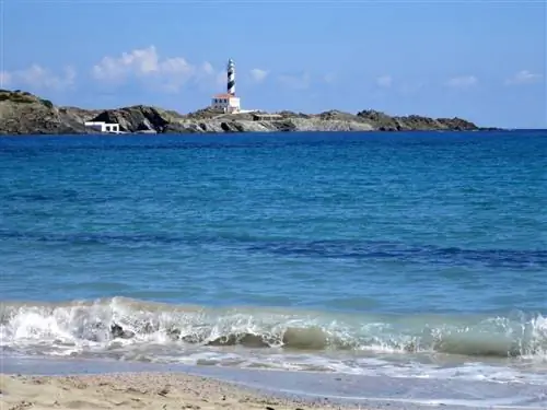 Маяк Фаварич в Кала Пресили, Менорка