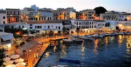 Cales Fonts, Эс-Кастель, Менорка