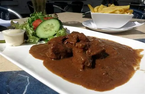 Традиционное рагу в ресторане-пивоварне Domus