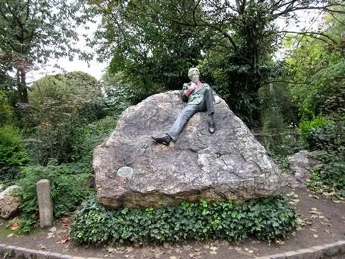 Оска Уайльд на Меррион-сквер, Дублин, Ирландия