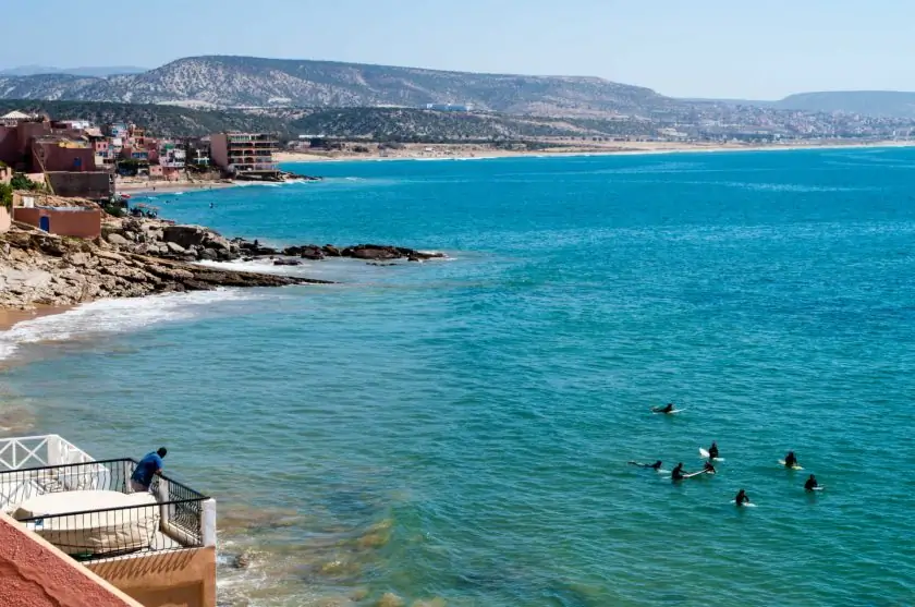 Surfers в Taghazout, Марокко