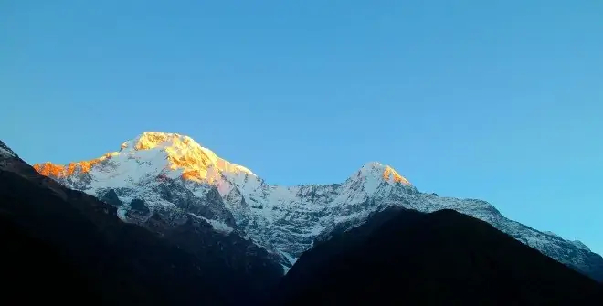 Борьба с базовым лагерем Аннапурны, Непал