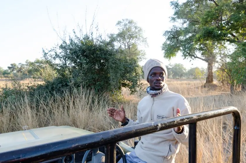 Jonathan-гид-устойчивого сафари в Замбии