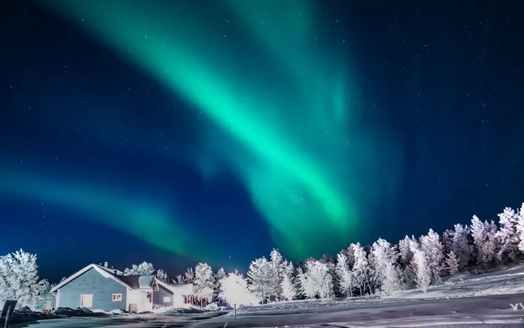 20 незабываемых вещей, которые можно сделать ночью в своих путешествиях: Северное сияние, Лапландия, Васаттока, Финляндия