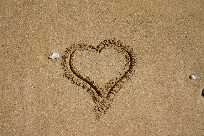 Loveheart на песке, советы для молодоженов