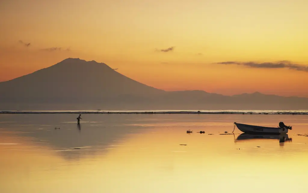 Агунг, Индонезия