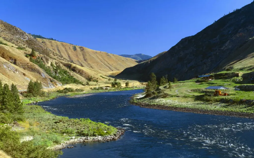 20 знаменитых путешествий по миру: река Клируотер; Экспедиционный маршрут Льюиса и Кларка 1805, Айдахо, США