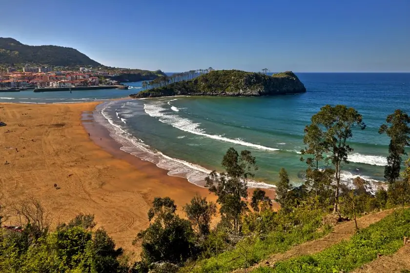 Lekeitio-баскская Страна-передовые пляжи-в-Спейн