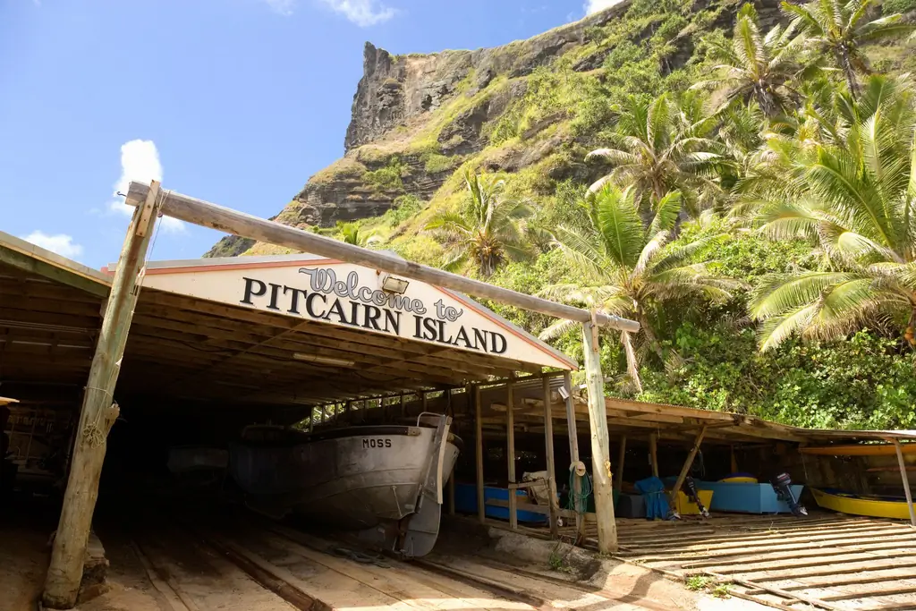 7_Pitcairn_GettyImages-200378231-001