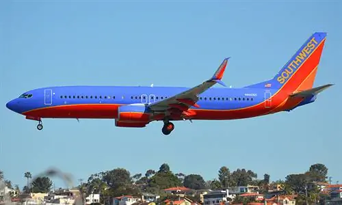 Многие путешественники Southwest Airlines не смогли вернуться домой