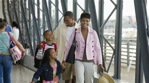 Это самые дружелюбные к семье авиакомпании в мире