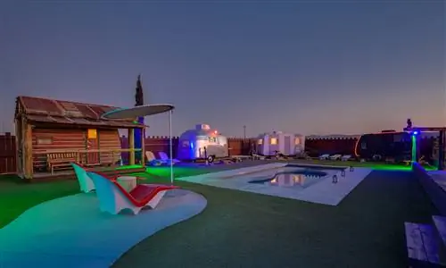 Этот трейлерный дворец станет идеальным местом для отдыха родителей собак этим летом