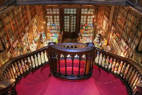 Книжный магазин Лелло и Ирмао в Порту