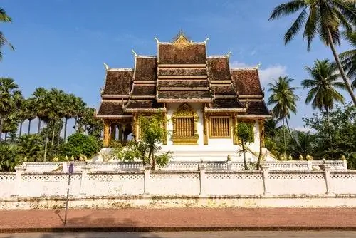 Храм в Луанг Прабанге