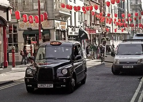 Улицы Чионатауна в Лондоне