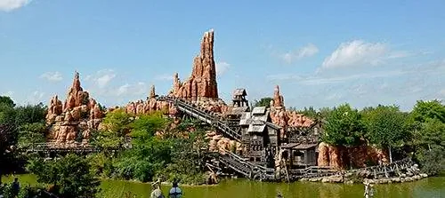 Frontierland в парижском Диснейленде