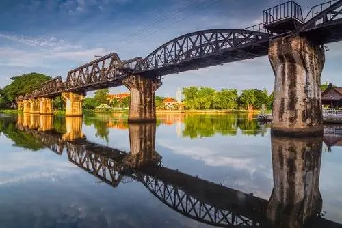 Мост в Канчанабури в Таиланде