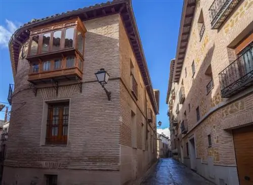 Познакомьтесь с некоторыми из самых красивых еврейских кварталов Испании