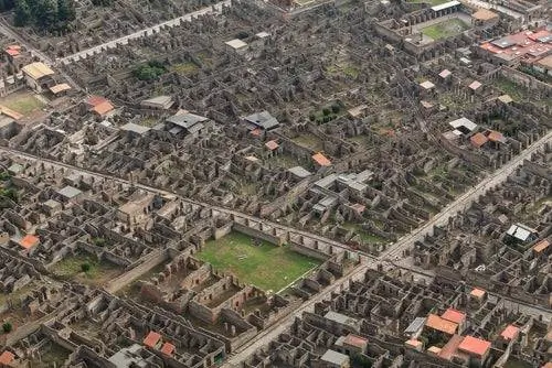 Вид с воздуха на Помпеи