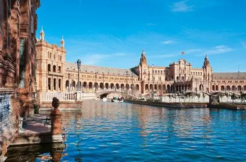 Площадь Испании в Севилье