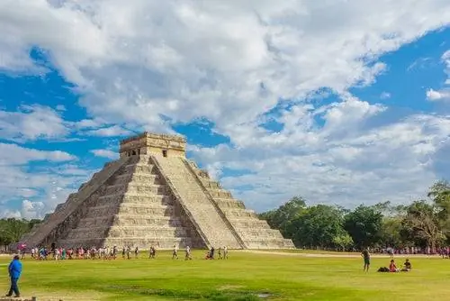 Чичен-Ица в Рийера-Майя