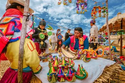 Ремесленный рынок в Пуэрто де Пуно