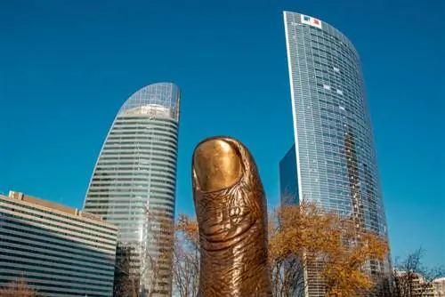 «Le Pouce» Ла Дефанс в Париже: странная работа