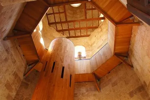 Поднимитесь на башни