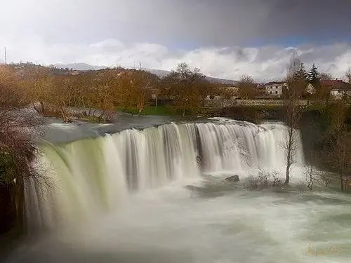 Самые красивые водопады Испании